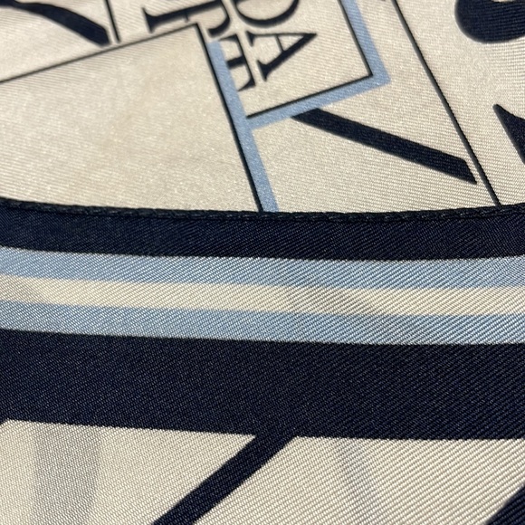 ESCADA SPORT 17X17 silk scarf - Picture 6 of 6